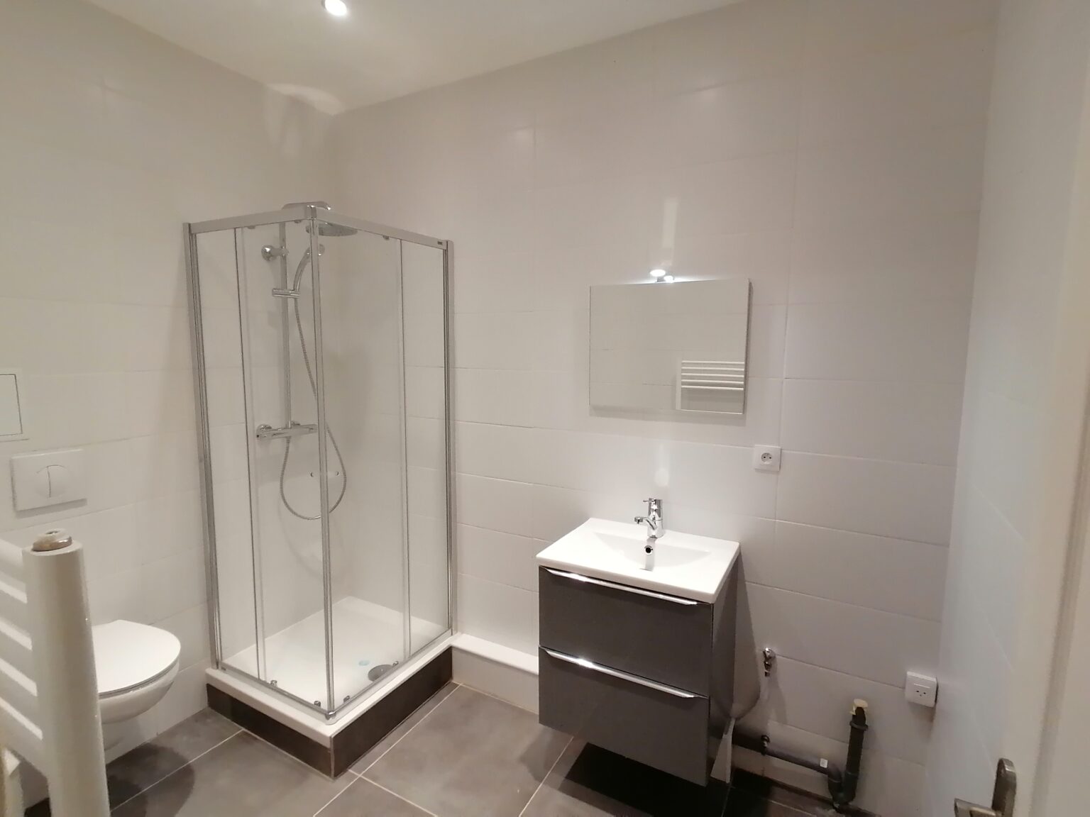 salle de bain studio à Lyon